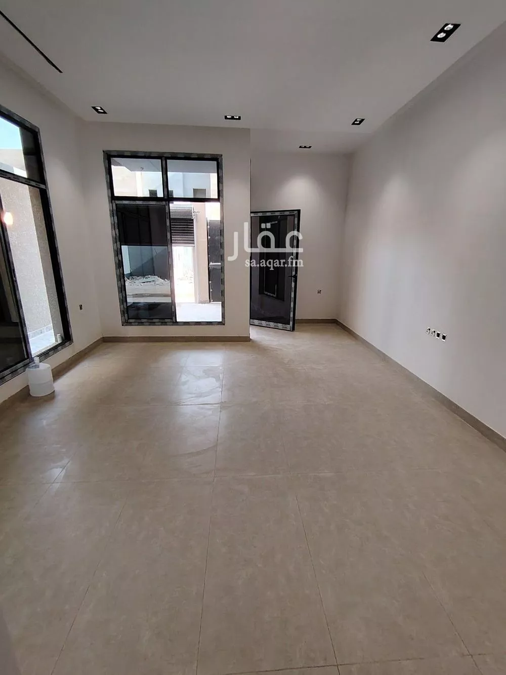 فيلا 5 غرف في الرمال 3