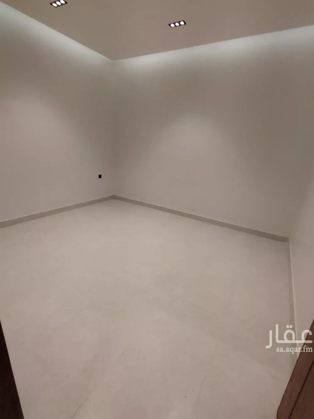 فيلا 4 غرف في الرمال 2