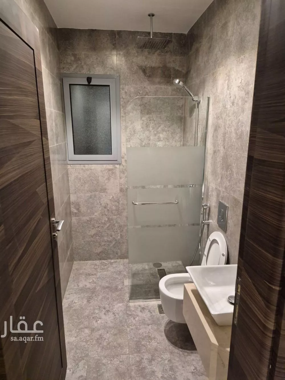 شقة 5 غرف في الصوارى 1