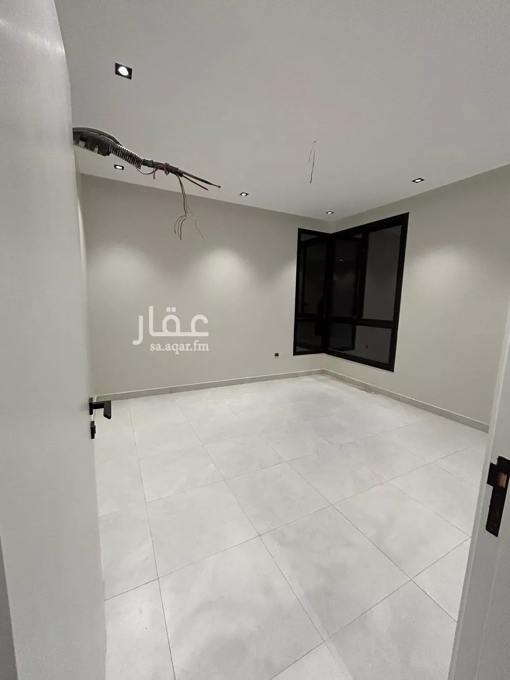 شقة 4 غرف في الريان 5