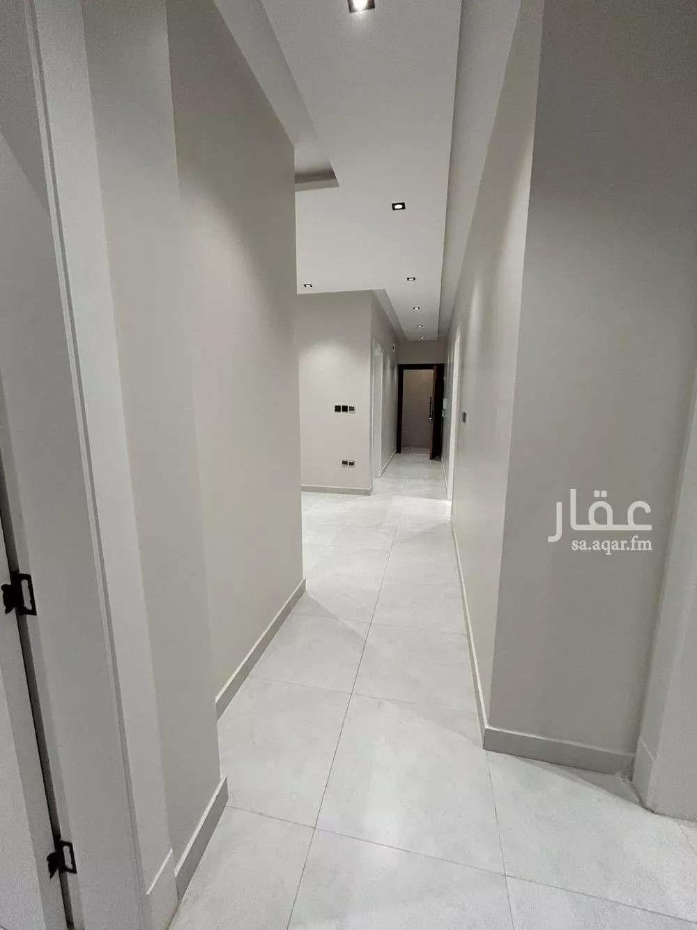 شقة 4 غرف في الريان 2