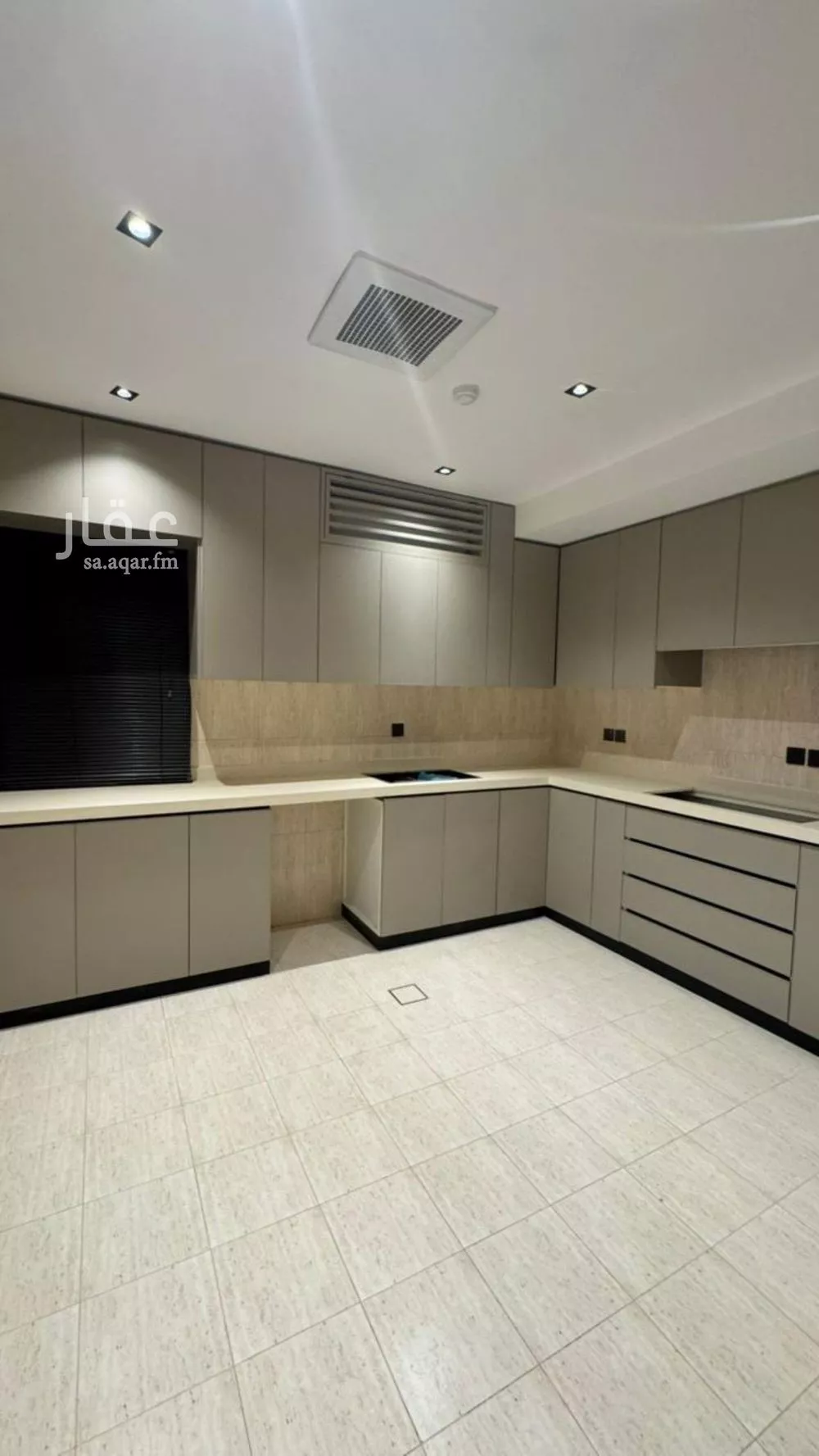 شقة 4 غرف في الياسمين 5