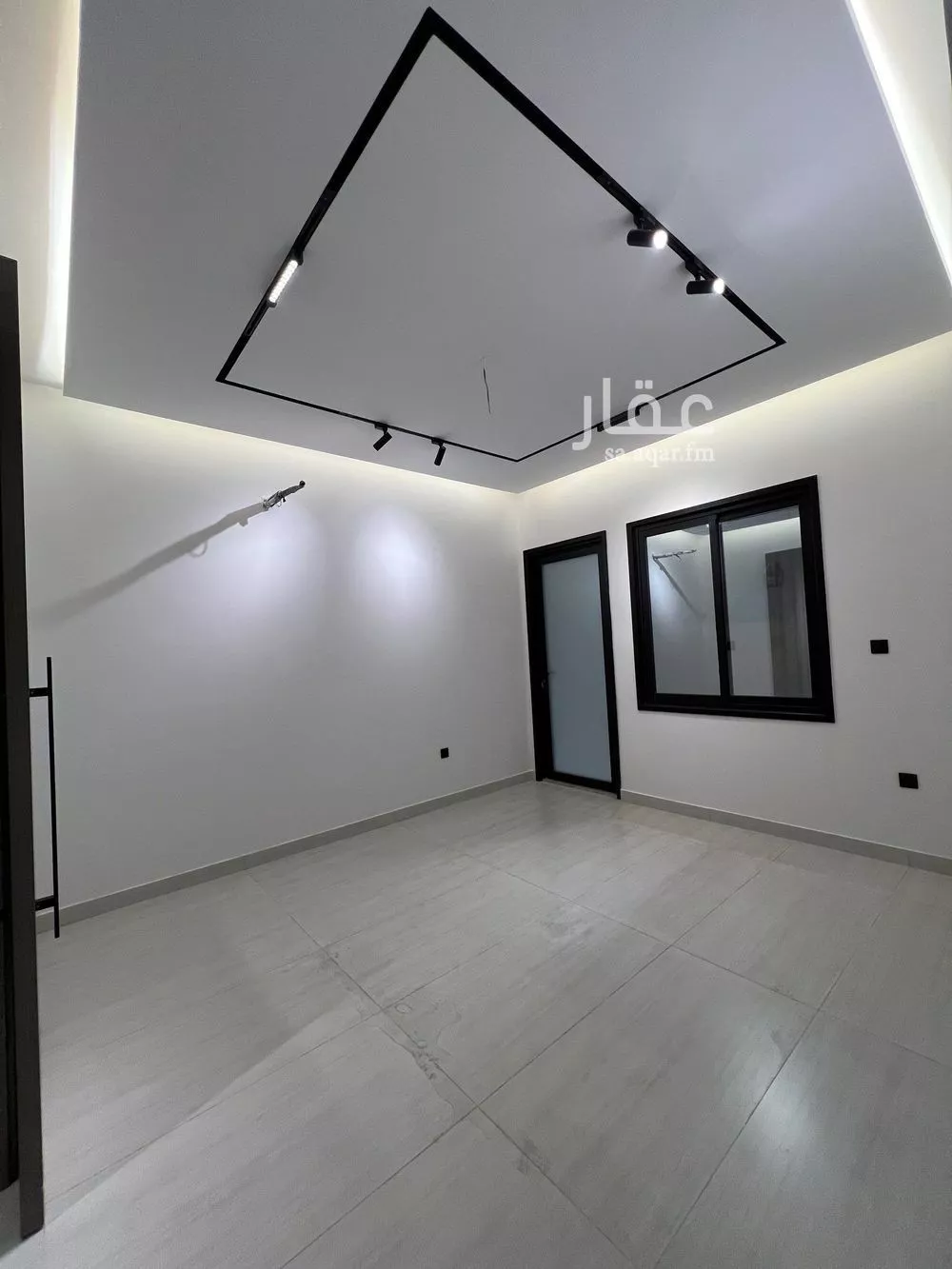 شقة 4 غرف في النزهة 4