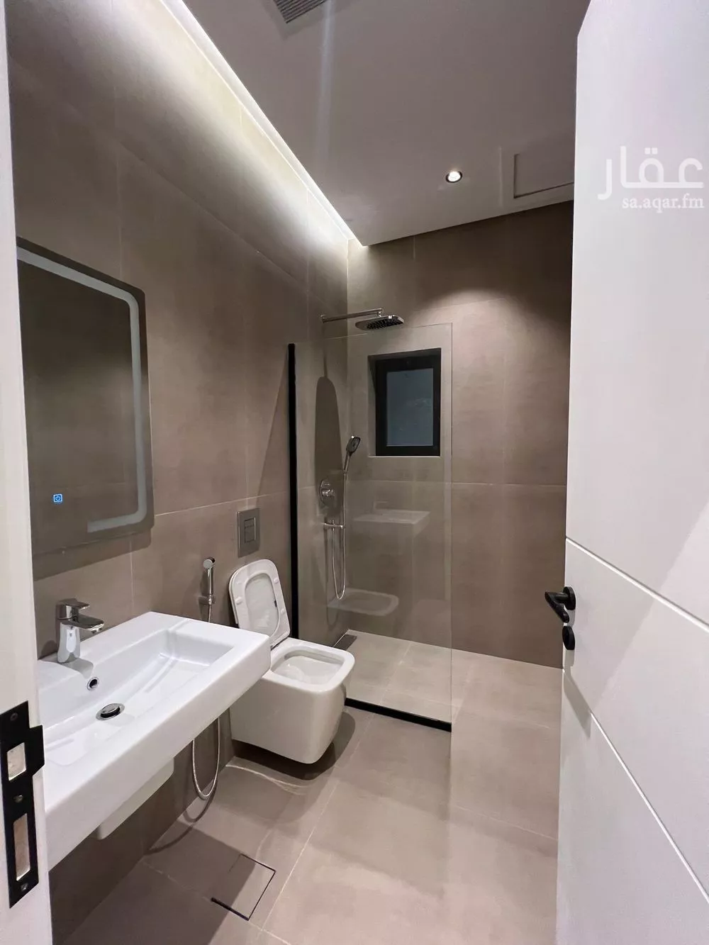 شقة 5 غرف في الصوارى 5