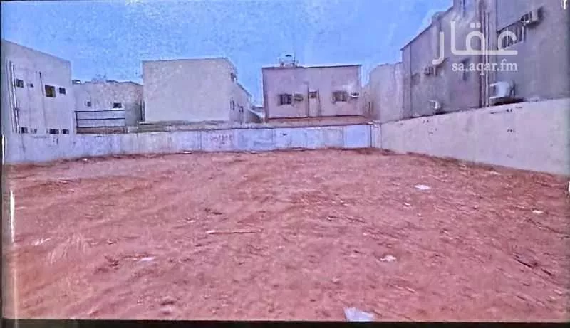 أرض 420 م² في الخليج 2