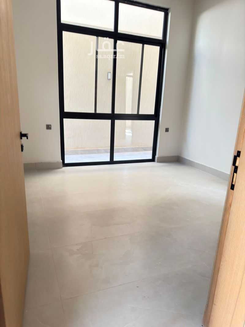 7 bedroom villa in Al Yarmouk, Riyadh 14