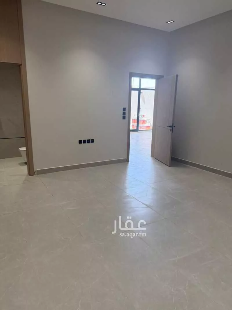 فيلا 4 غرف في الملك فيصل 4