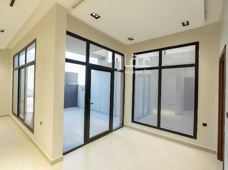 4 bedroom villa in Qurtubah, Riyadh 5