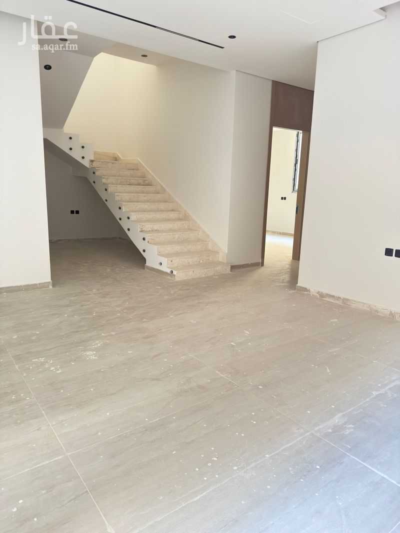 5 bedroom villa in Al Hamra, Riyadh 9