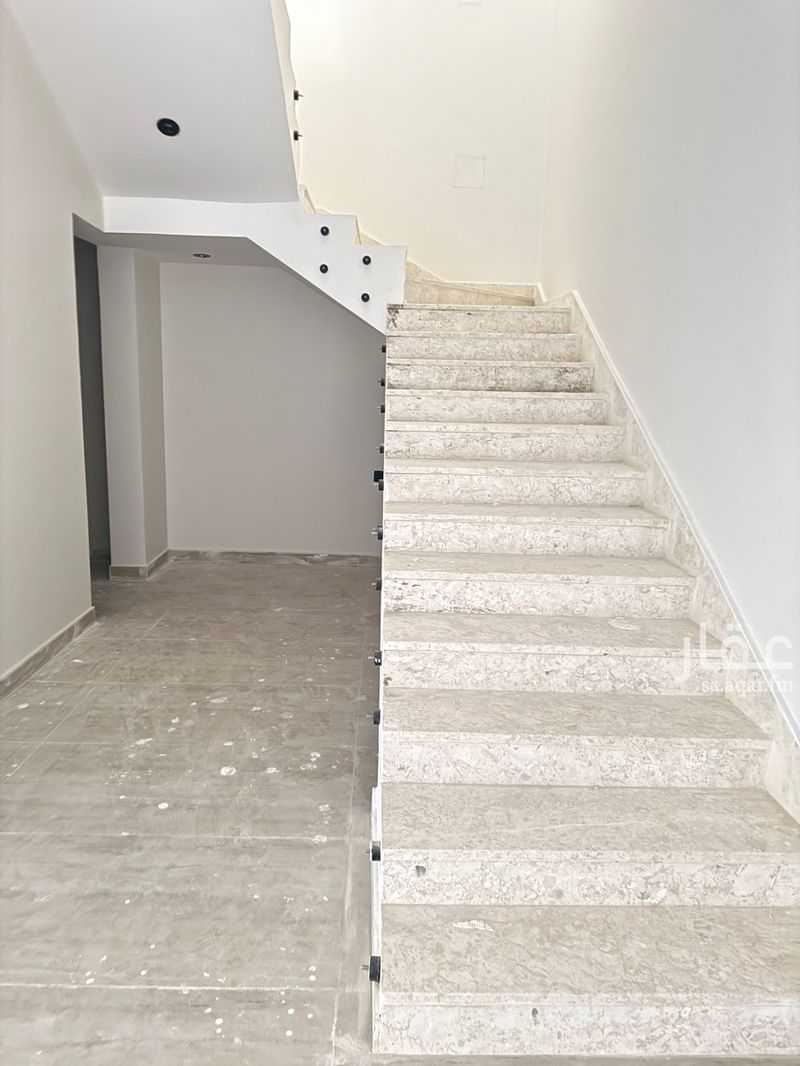5 bedroom villa in Al Hamra, Riyadh 6