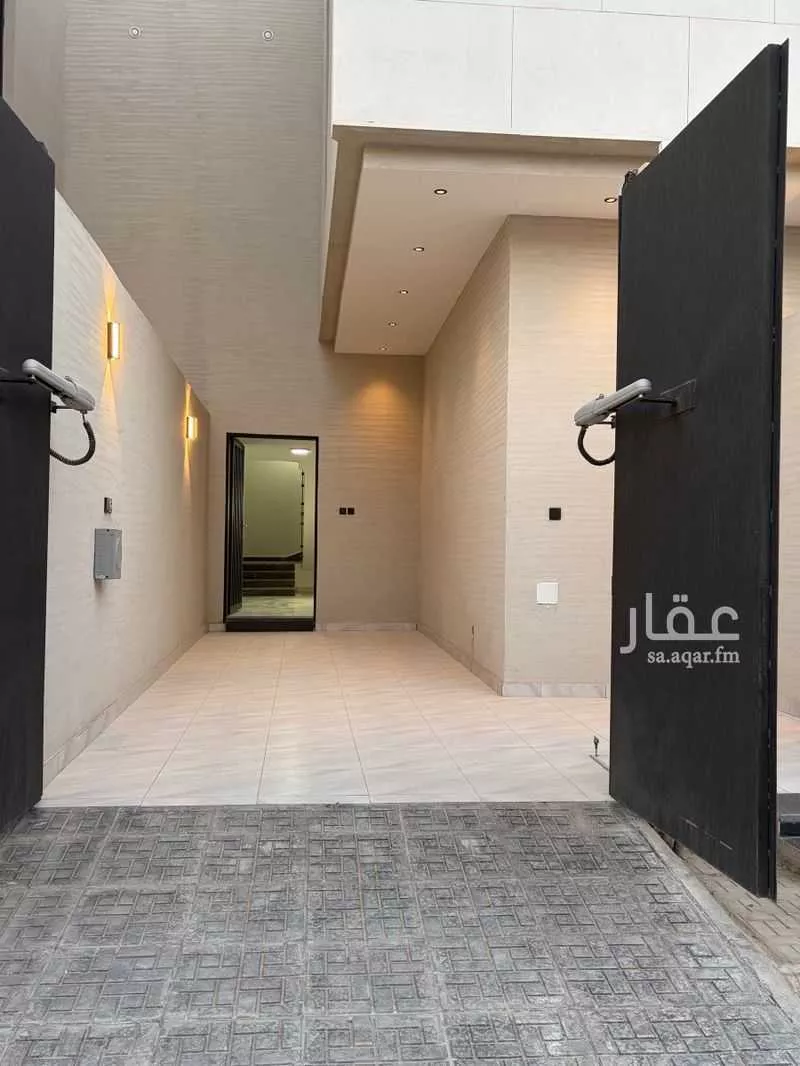 3 bedroom floor in King Faisal 4