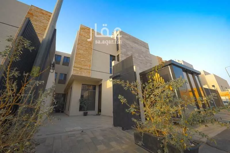 3 bedroom floor in Qurtubah 1