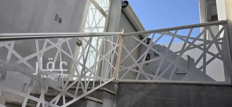 5 bedroom villa in Al Mazrouiyah 3