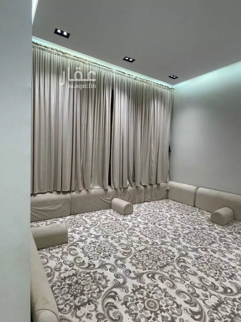 فيلا 5 غرف في بدر 2