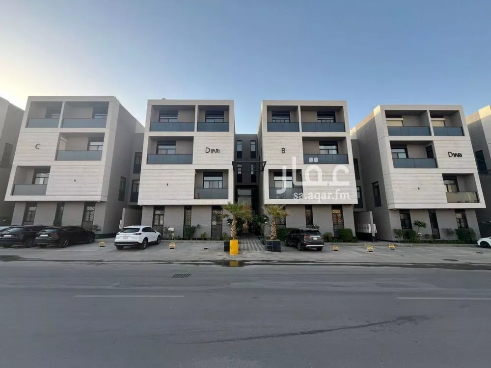 شقة 3 غرف في عرقة 1