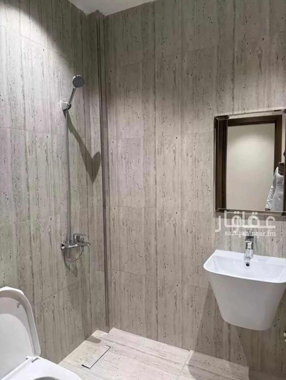 2 bedroom apartment in Irqah 2