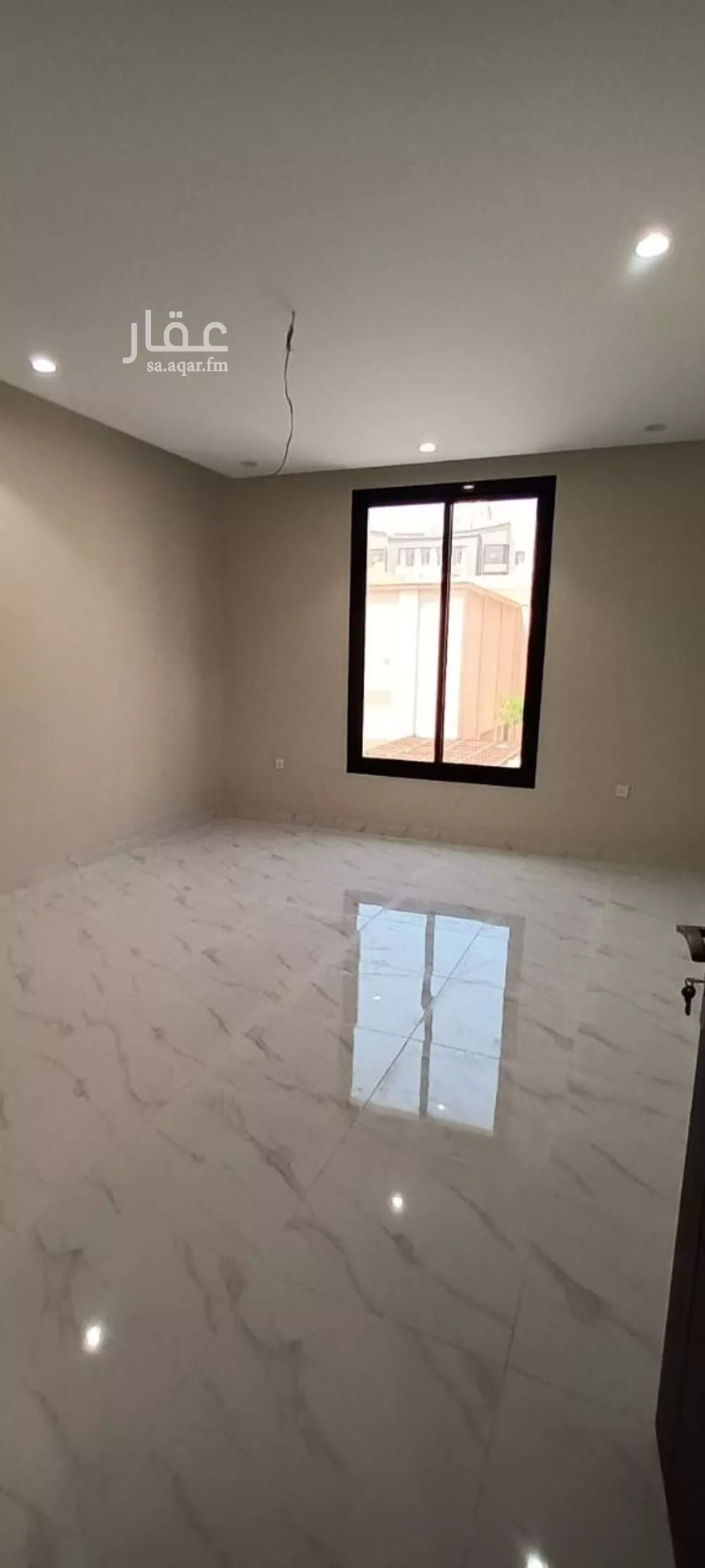 شقة 4 غرف في مشرفة 5