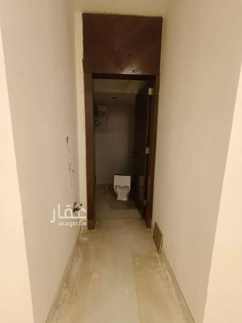 8 bedroom villa in Dhahrat Namar, Riyadh 22