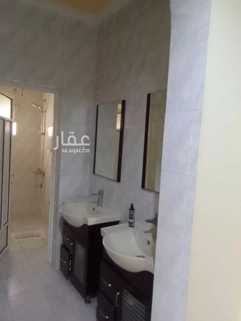 عمارة 400 م² في الاتصالات 5