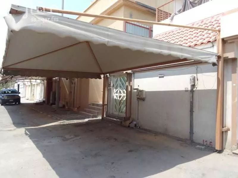 عمارة 400 م² في الاتصالات 1