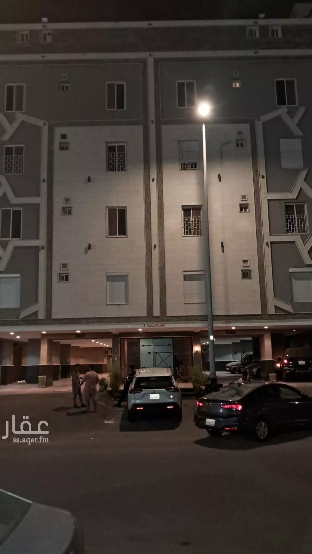 شقة 4 غرف في الواحة 2