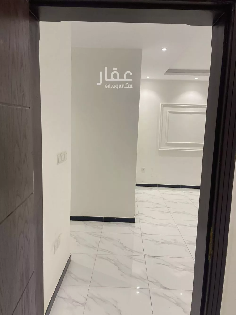 شقة 5 غرف في الواحة 3