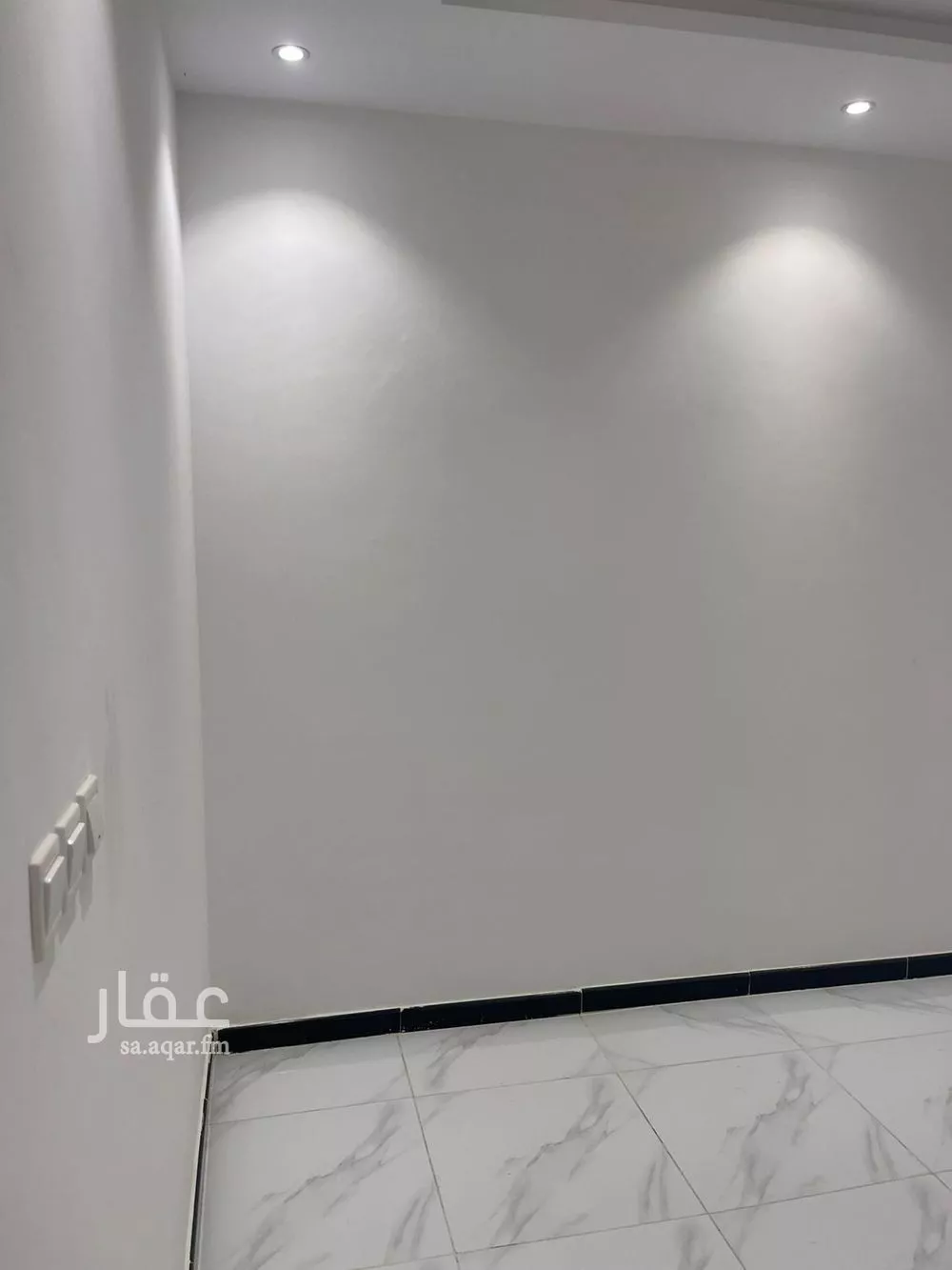 شقة 5 غرف في الواحة 5