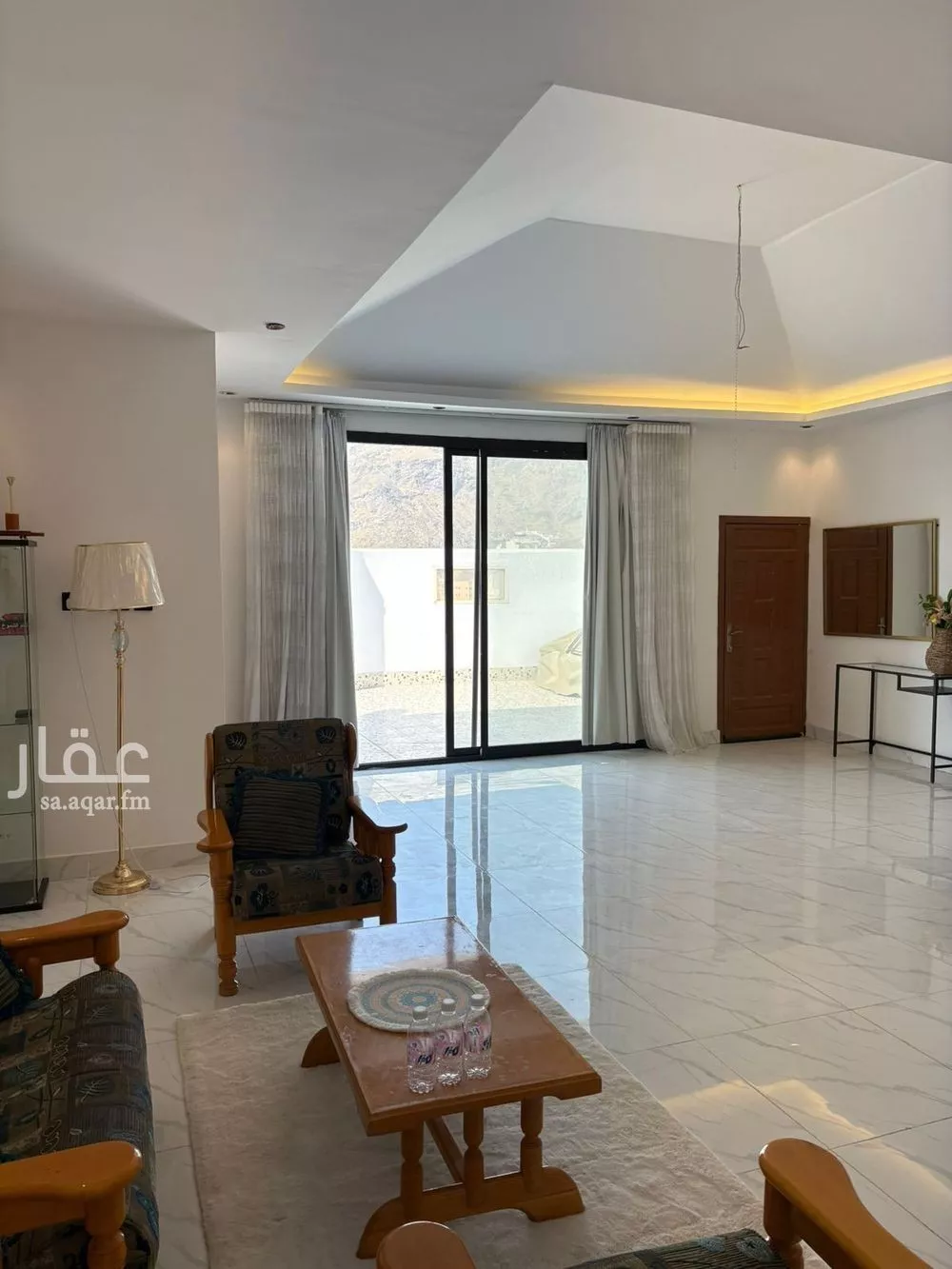 عمارة 456 م² في العدل 4