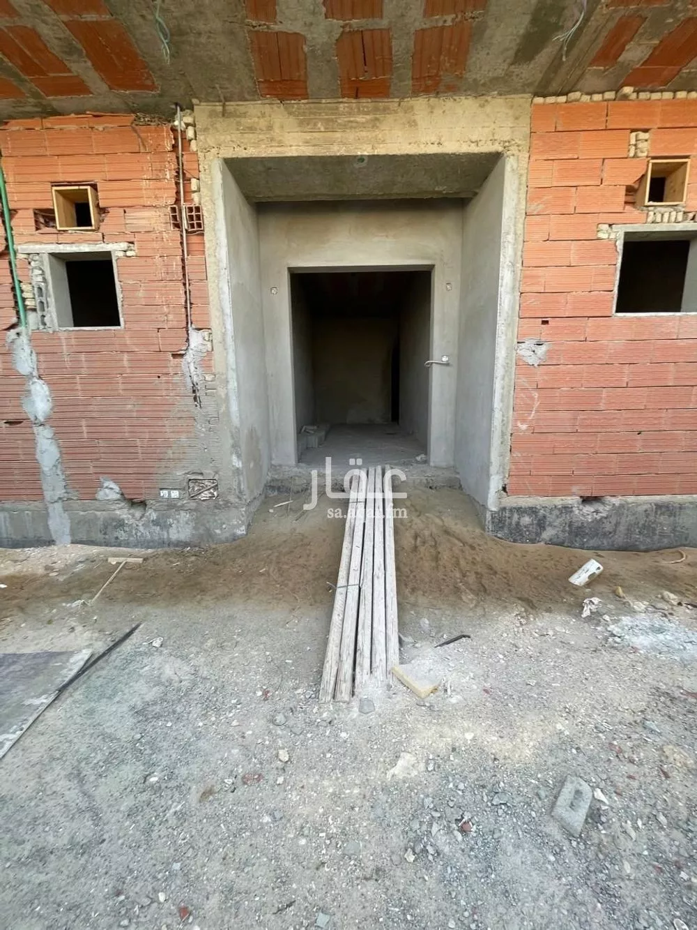 عمارة 600 م² في الزمرد 3