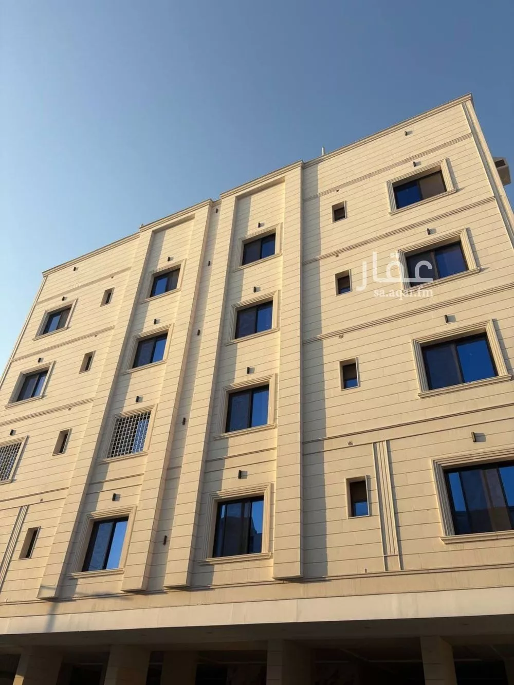 شقة 5 غرف في الصفا 3