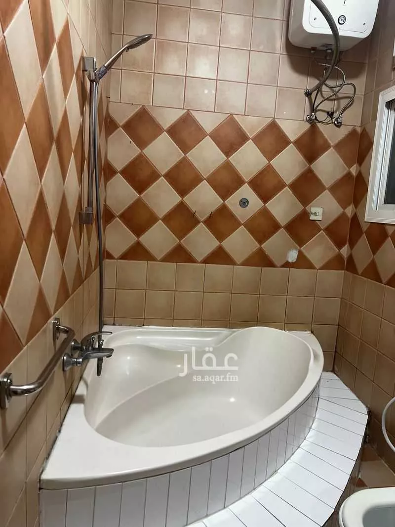 شقة 5 غرف في الفيصلية 3