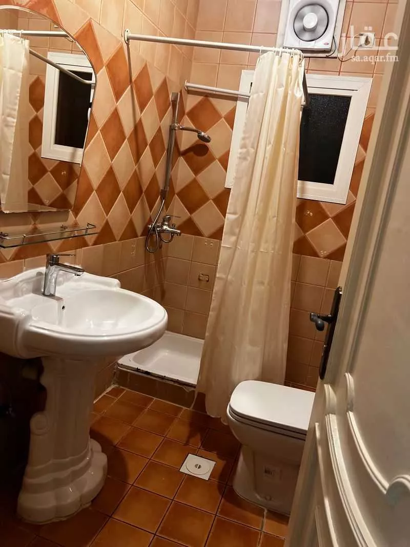 شقة 5 غرف في الفيصلية 2