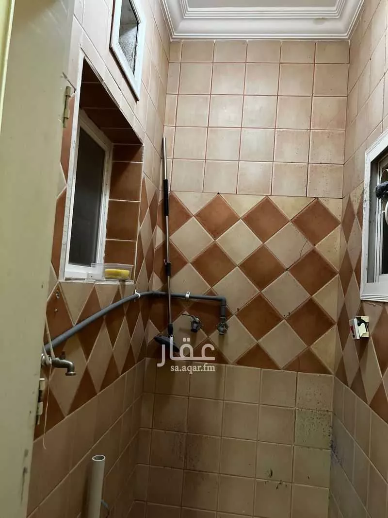 شقة 5 غرف في الفيصلية 5