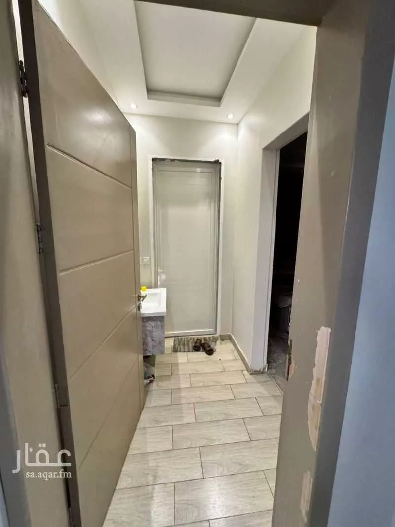 فيلا 8 غرف في العارض 4