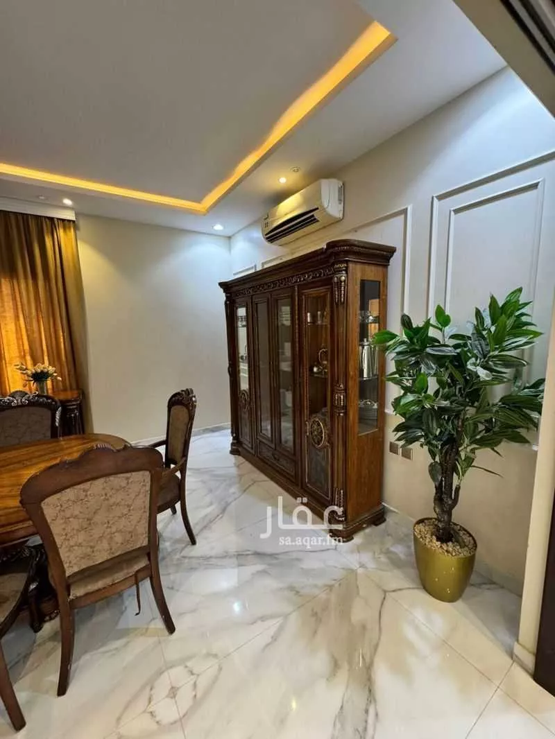 فيلا 8 غرف في العارض 5