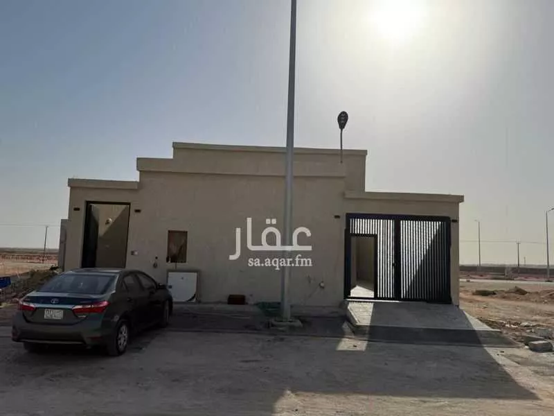 فيلا 5 غرف في الشرق 1