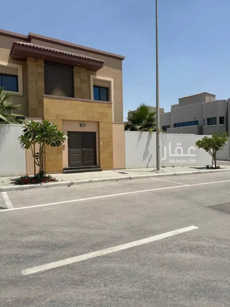 فيلا 7 غرف في ارامكو السعودية 1