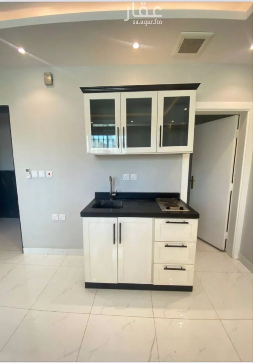 1 bedroom apartment in Al Qairawan 3