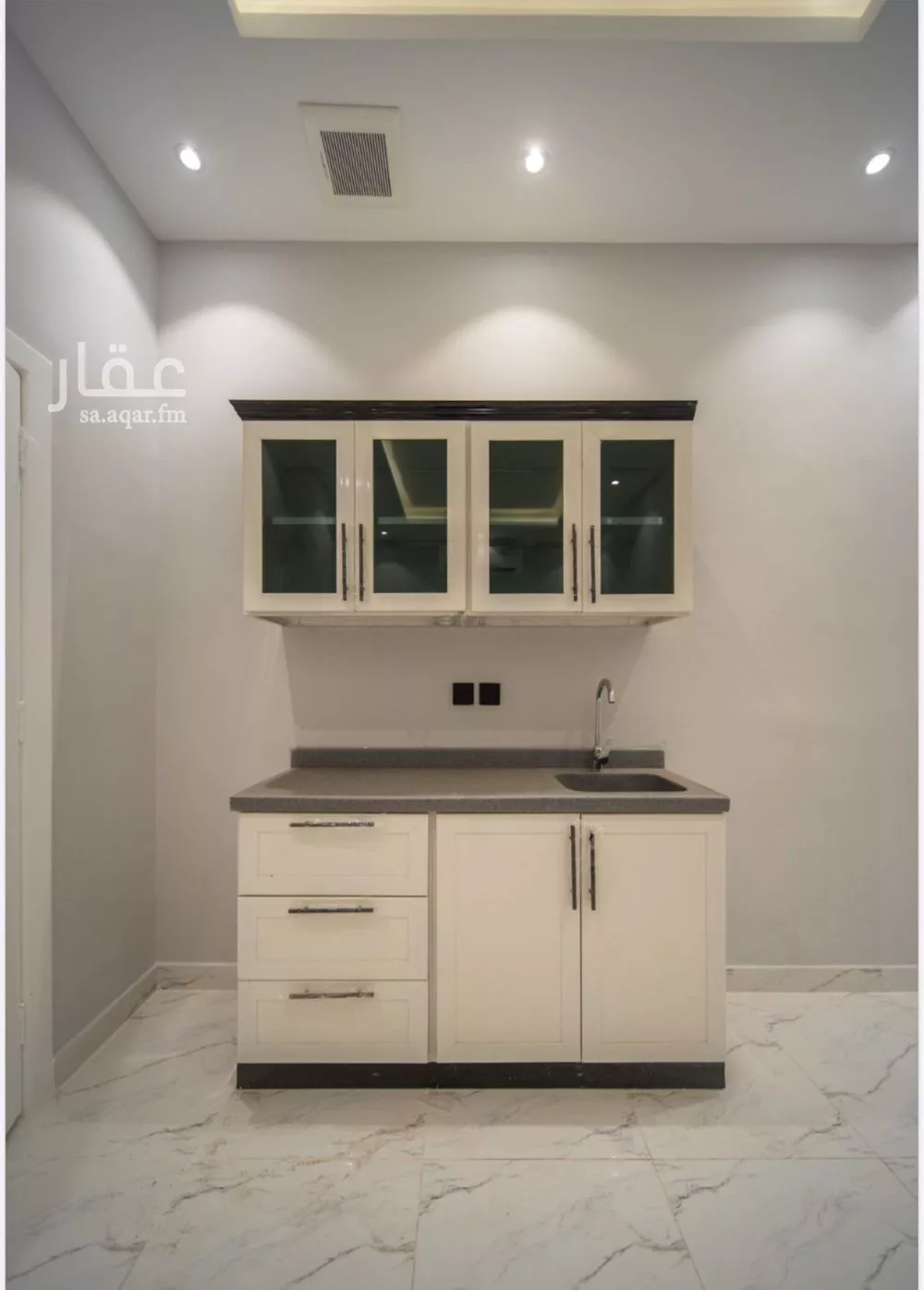 شقة 1 غرف في الازدهار 3