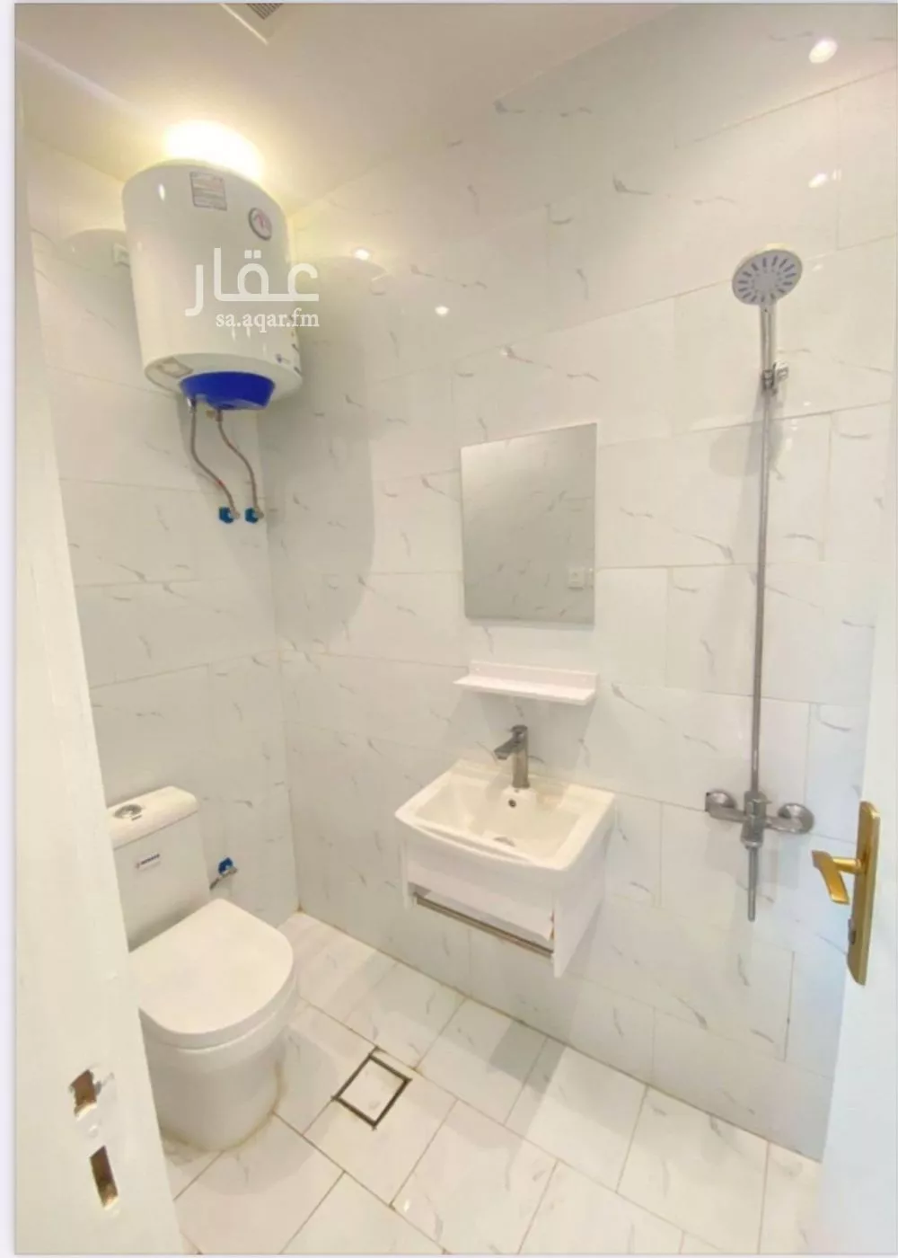 1 bedroom apartment in Al Qairawan 4