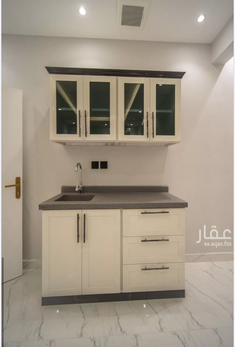 شقة 1 غرف في الضباط 2