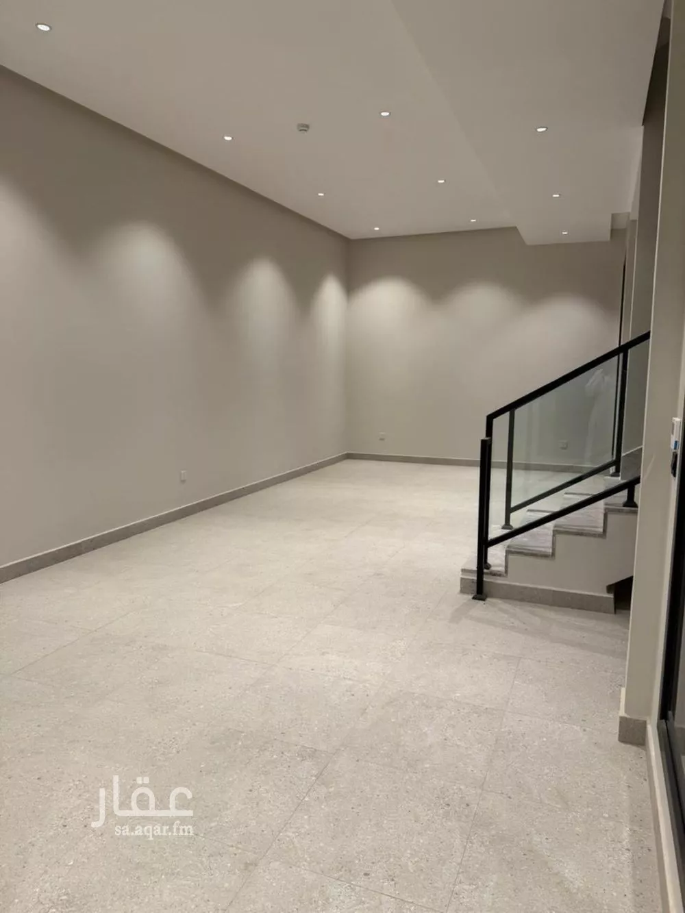 شقة 3 غرف في العارض 4