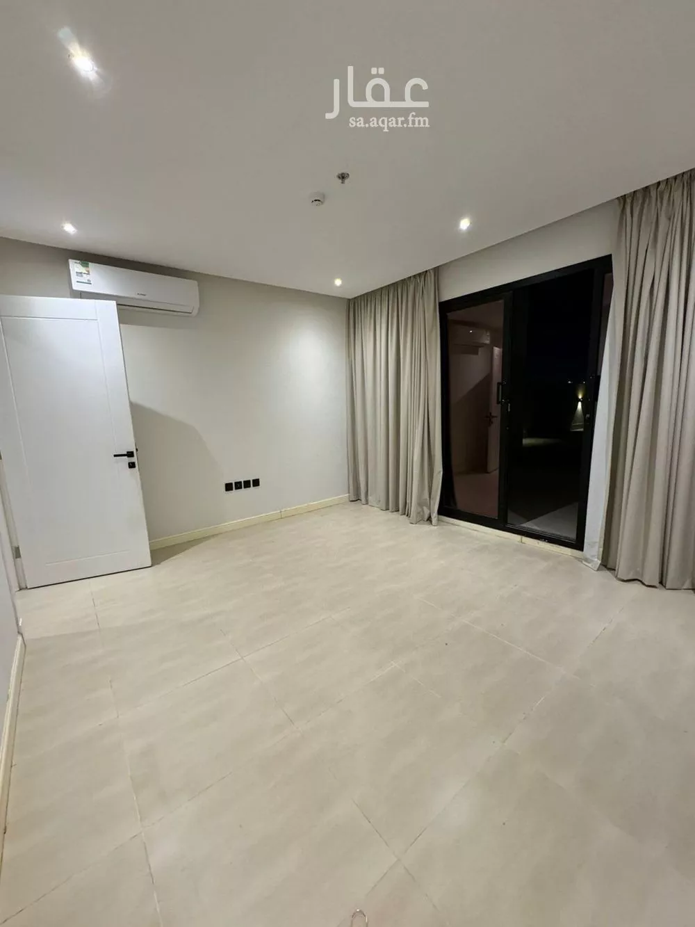 شقة 3 غرف في الملقا 3