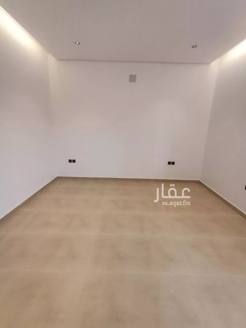 فيلا 5 غرف في الحزم 2