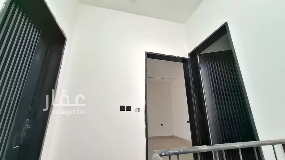 3 bedroom floor in Dahiat Namar 5