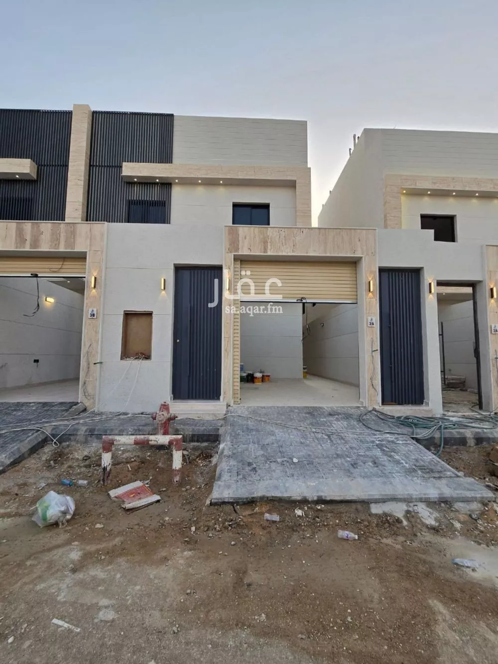 فيلا 5 غرف في عكاظ 1