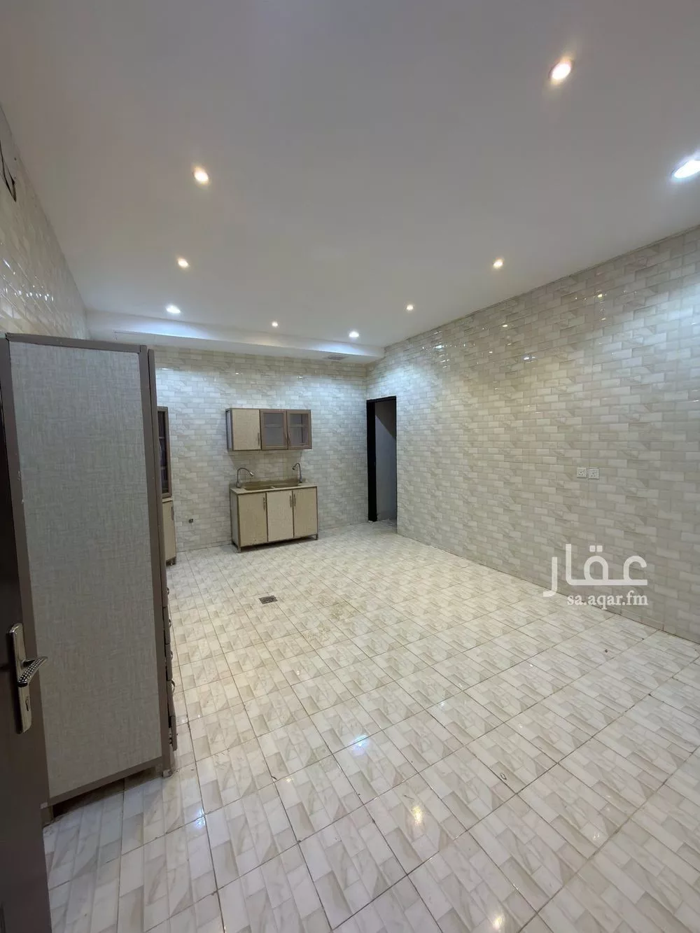 فيلا 7 غرف في العارض 4