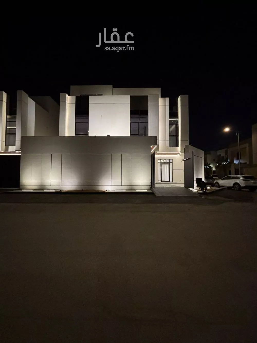 فيلا 6 غرف في العارض 1