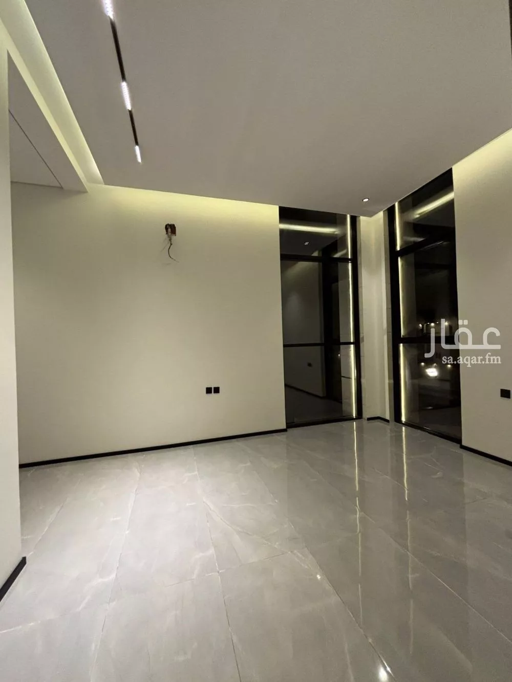 فيلا 6 غرف في العارض 5