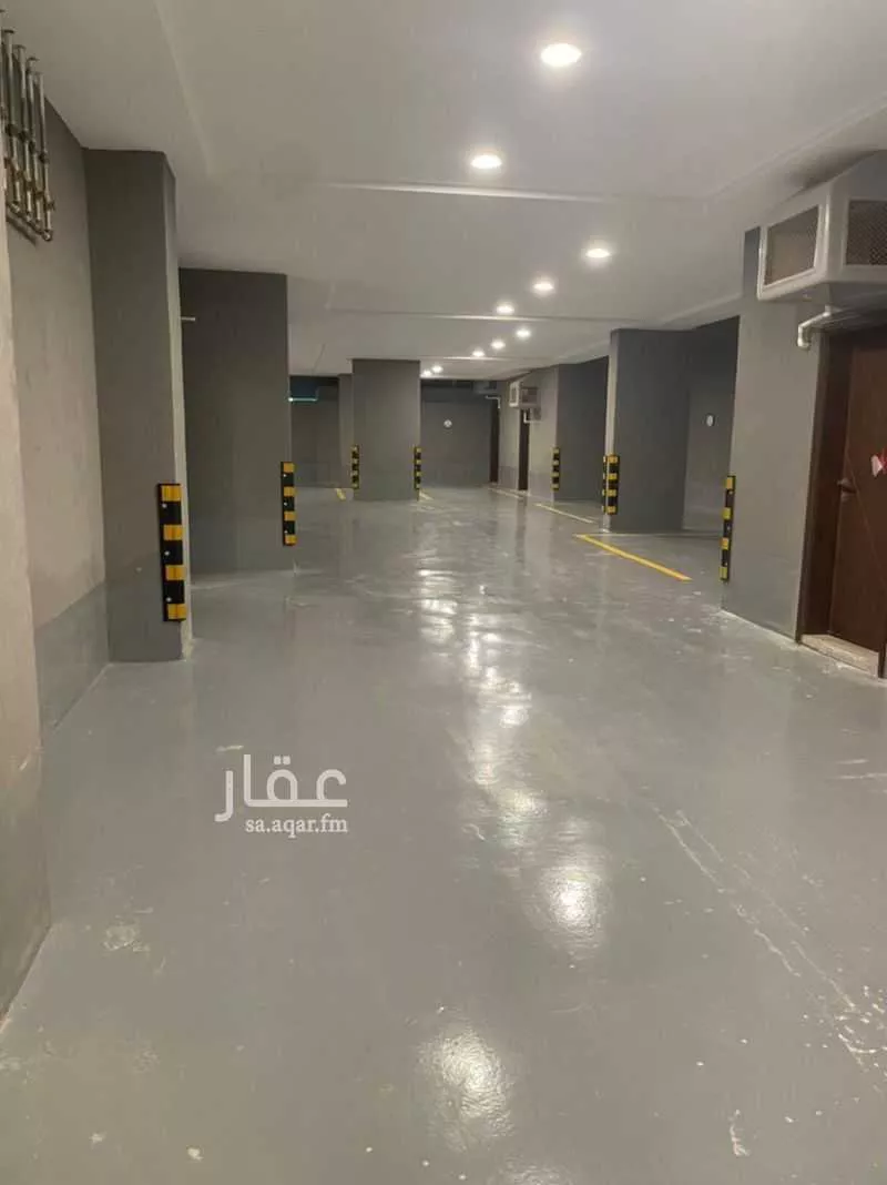 شقة 5 غرف في الواحة 4